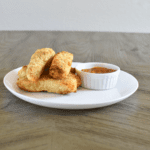 Strips de pollo empanizado con panko